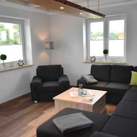 Cozy Holiday Home In Gross Schwansee With Sauna ภายนอก รูปภาพ