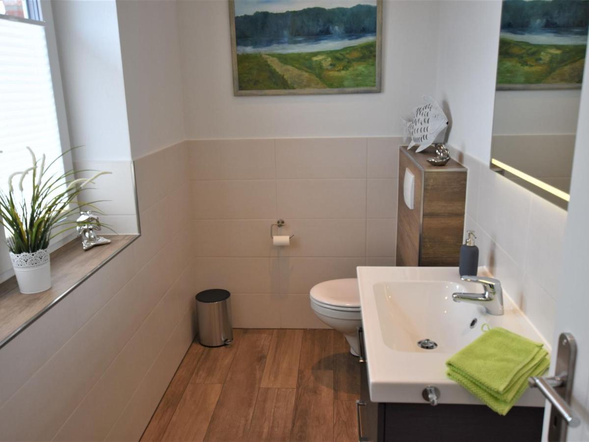 Cozy Holiday Home In Gross Schwansee With Sauna ภายนอก รูปภาพ